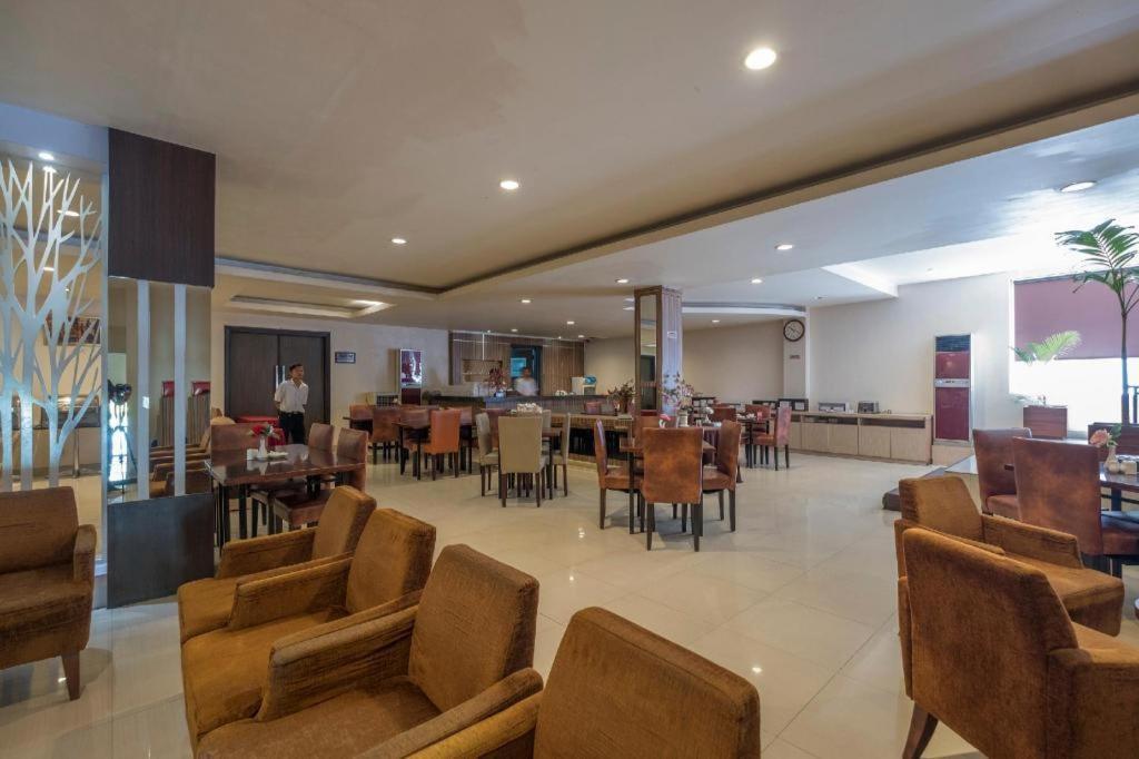 Collection O 1279 Hotel Grand Celino Μακασάρ Εξωτερικό φωτογραφία